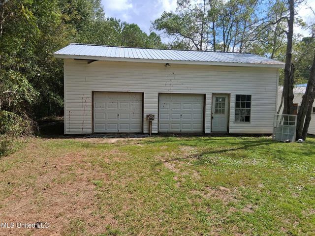 8133 Leake Street, Bay Saint Louis, MS 39520