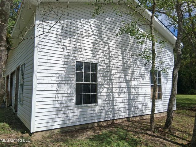 8133 Leake Street, Bay Saint Louis, MS 39520