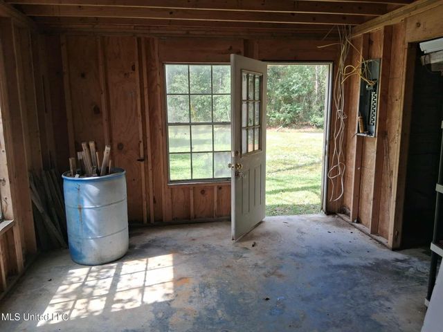 8133 Leake Street, Bay Saint Louis, MS 39520
