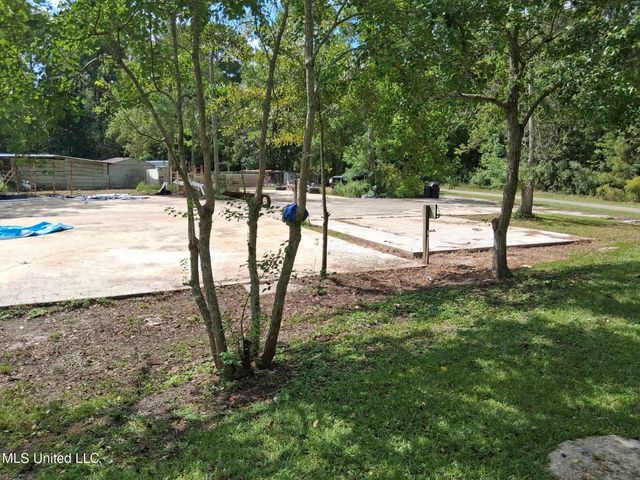 8133 Leake Street, Bay Saint Louis, MS 39520