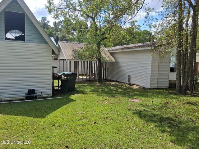 8133 Leake Street, Bay Saint Louis, MS 39520