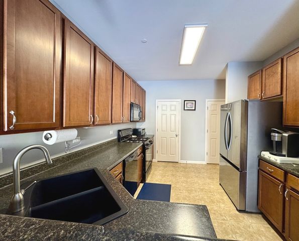 10037 Cummings Street 503, Huntley, IL 60142