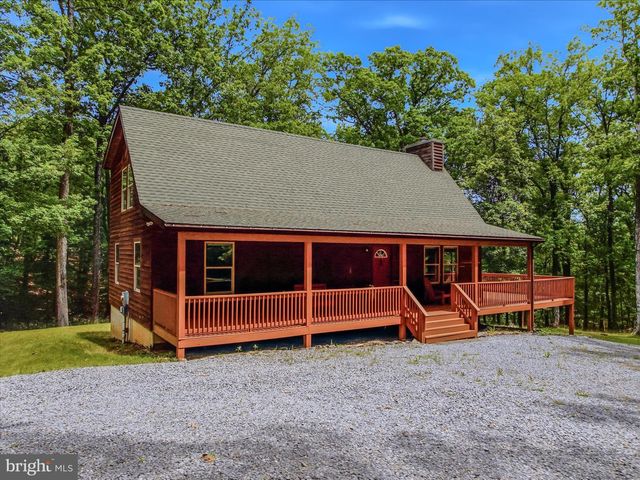 956 SIDELING MOUNTAIN TRL, Great Cacapon, WV 25422