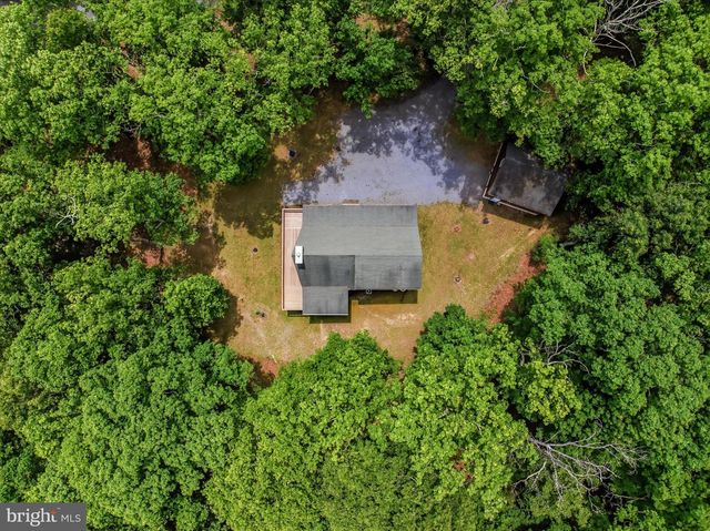956 SIDELING MOUNTAIN TRL, Great Cacapon, WV 25422