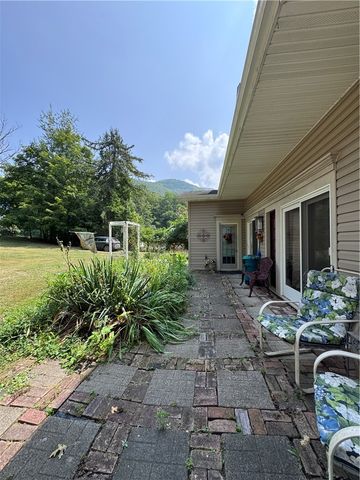 7227 3rd Street, Gibson, PA 15832