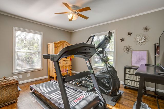 6404 Malvey Avenue, Fort Worth, TX 76116