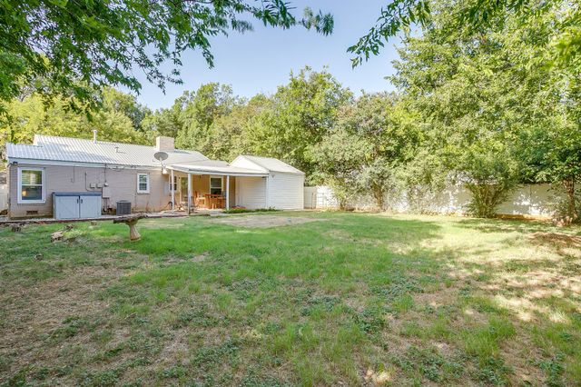 6404 Malvey Avenue, Fort Worth, TX 76116