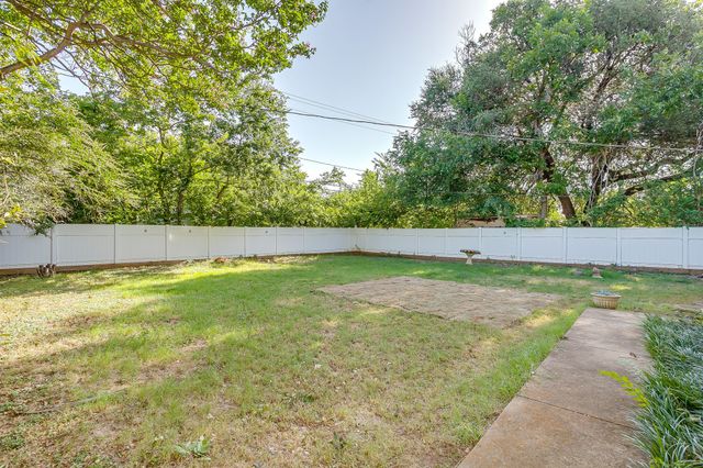 6404 Malvey Avenue, Fort Worth, TX 76116