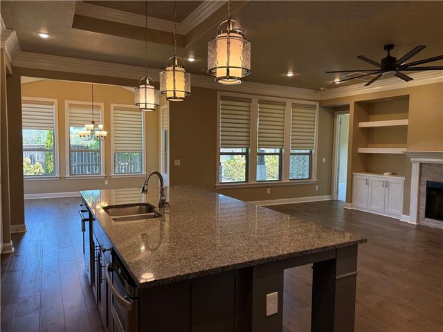 5809 W Sage Drive, Rogers, AR 72758