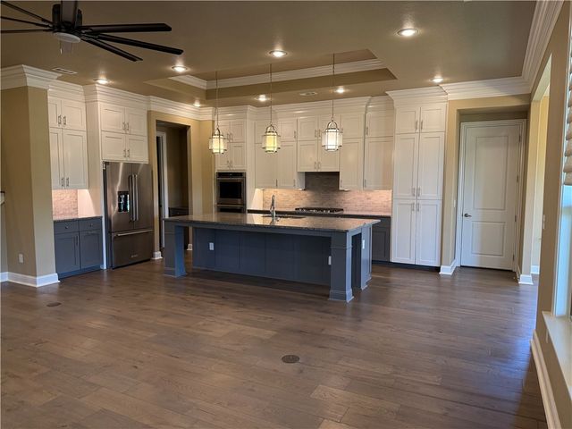 5809 W Sage Drive, Rogers, AR 72758