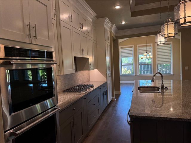5809 W Sage Drive, Rogers, AR 72758