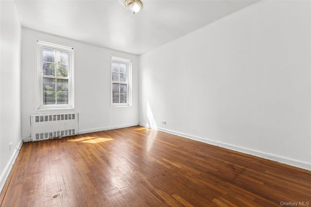 140-18 Burden Crescent 209, Briarwood, NY 11435