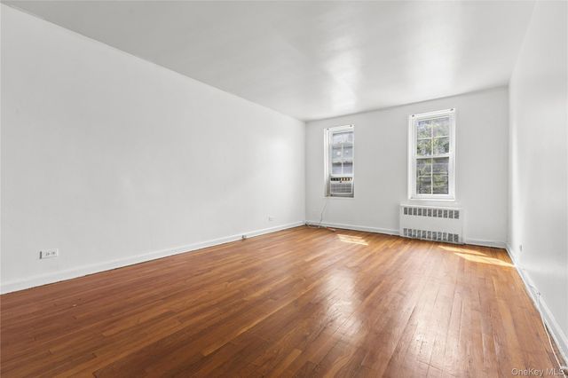 140-18 Burden Crescent 209, Briarwood, NY 11435