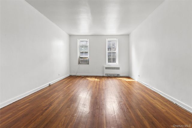 140-18 Burden Crescent 209, Briarwood, NY 11435