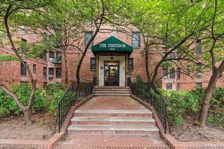 140-18 Burden Crescent 209, Briarwood, NY 11435