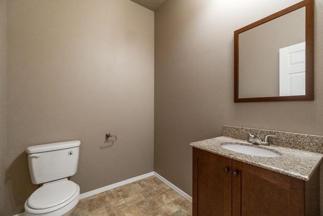 1023-1025 W Knox Ave, Spokane, WA 99205