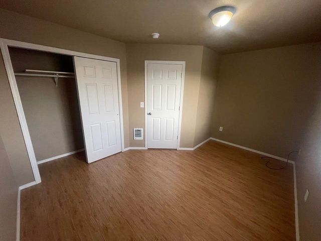 1023-1025 W Knox Ave, Spokane, WA 99205