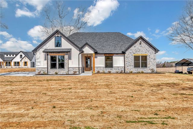 2816 Smith Mcgee Road, Iva, SC 29655
