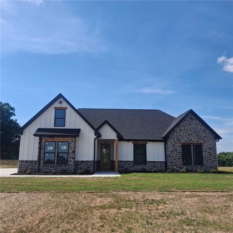 2816 Smith Mcgee Road, Iva, SC 29655