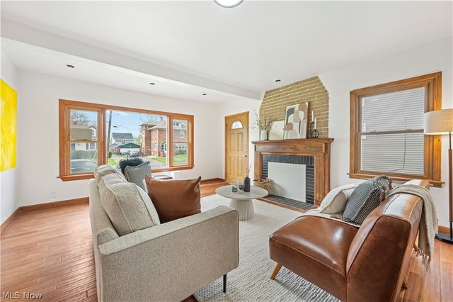 34 Helen Avenue, Niles, OH 44446