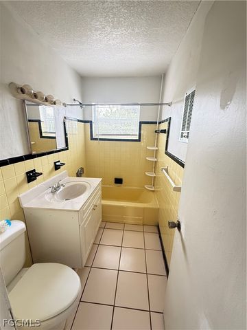 21422 Kenyon AVE, Port Charlotte, FL 33952