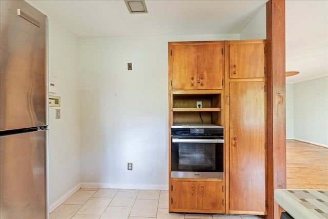 2115 Old Fort Drive, Tallahassee, FL 32301