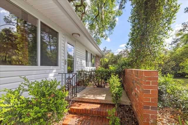 2115 Old Fort Drive, Tallahassee, FL 32301
