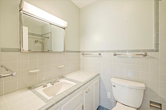 2115 Old Fort Drive, Tallahassee, FL 32301