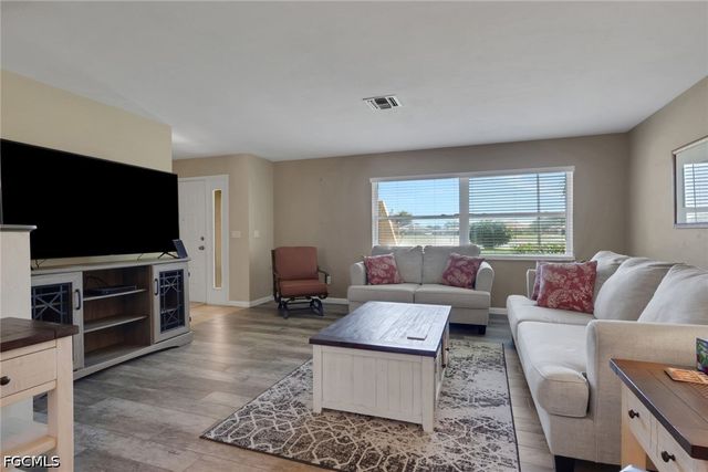 19929 Petrucka CIR N, Lehigh Acres, FL 33936