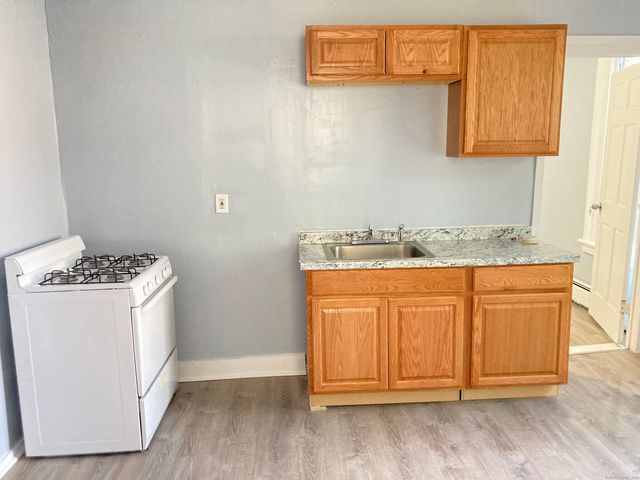 34 Park Street, Bridgeport, CT 06608