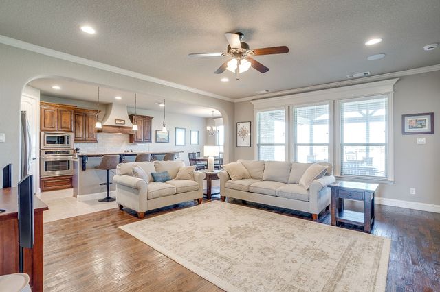 105 Legacy Downs Drive, Fort Worth, TX 76126