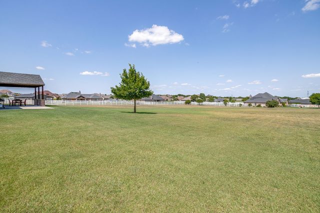 105 Legacy Downs Drive, Fort Worth, TX 76126