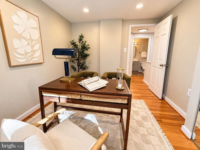 2283 DOSINIA CT, Reston, VA 20191