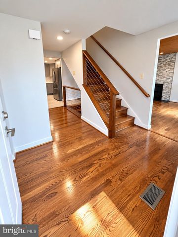 2283 DOSINIA CT, Reston, VA 20191