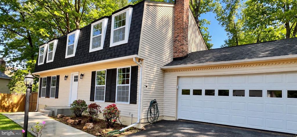 2283 DOSINIA CT, Reston, VA 20191