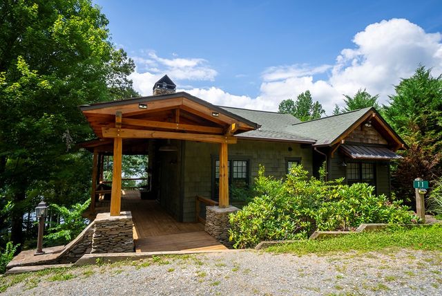 11 Old Lodge Road, Robbinsville, NC 28771
