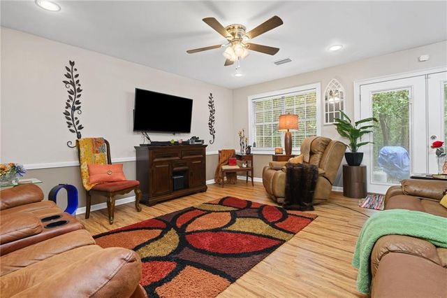 949 Knowles Lane, Mobile, AL 36608