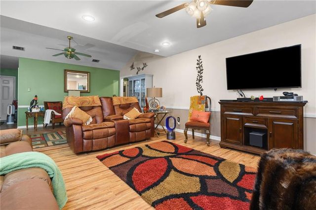 949 Knowles Lane, Mobile, AL 36608