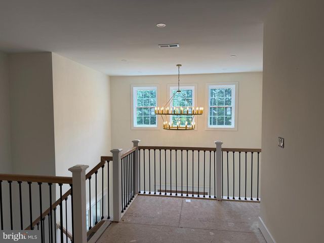 82 SCOTT RD, Perkasie, PA 18944