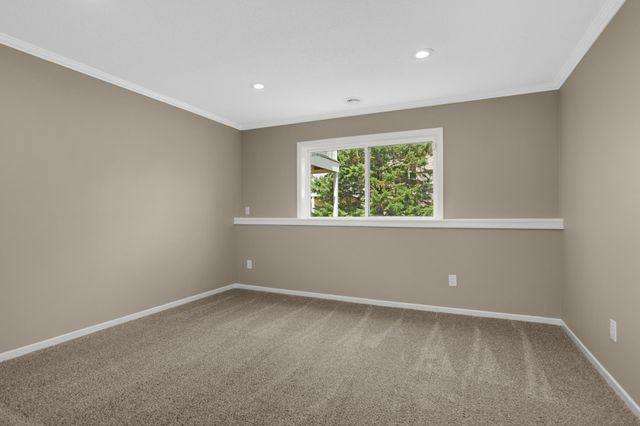 7416 Brady Path, Inver Grove Heights, MN 55076