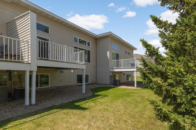 7416 Brady Path, Inver Grove Heights, MN 55076