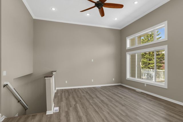 7416 Brady Path, Inver Grove Heights, MN 55076