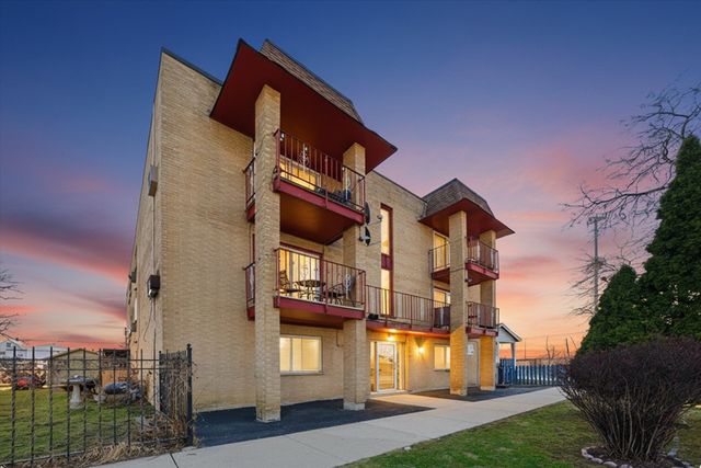 3243 S 49th Avenue 103, Cicero, IL 60804