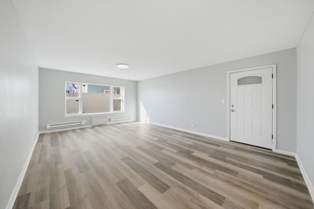 3243 S 49th Avenue 103, Cicero, IL 60804