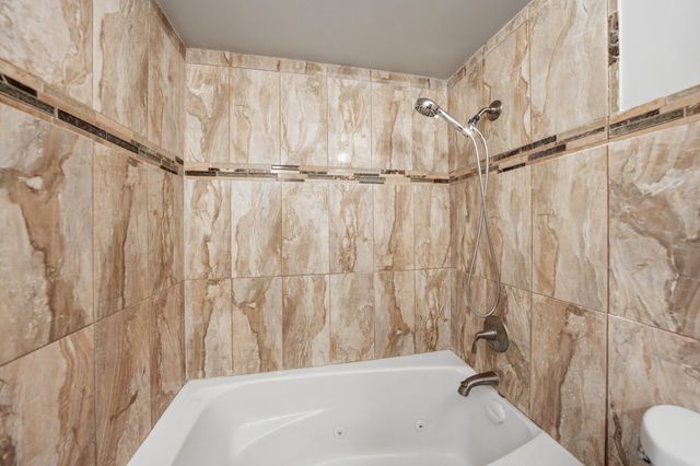 3243 S 49th Avenue 103, Cicero, IL 60804