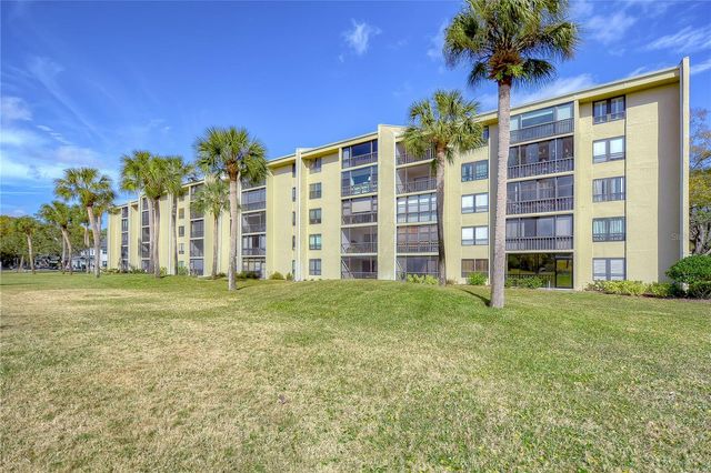 13626 GREENFIELD DRIVE 109, Tampa, FL 33618