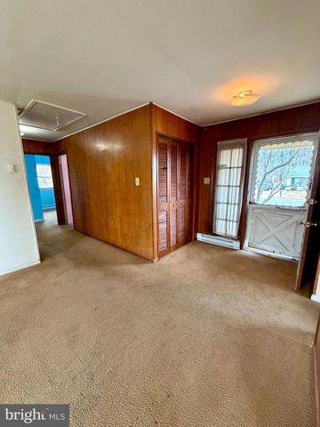 3 QUEENS WAY, Newark, DE 19713