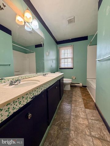 3 QUEENS WAY, Newark, DE 19713