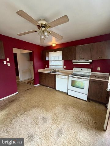 3 QUEENS WAY, Newark, DE 19713