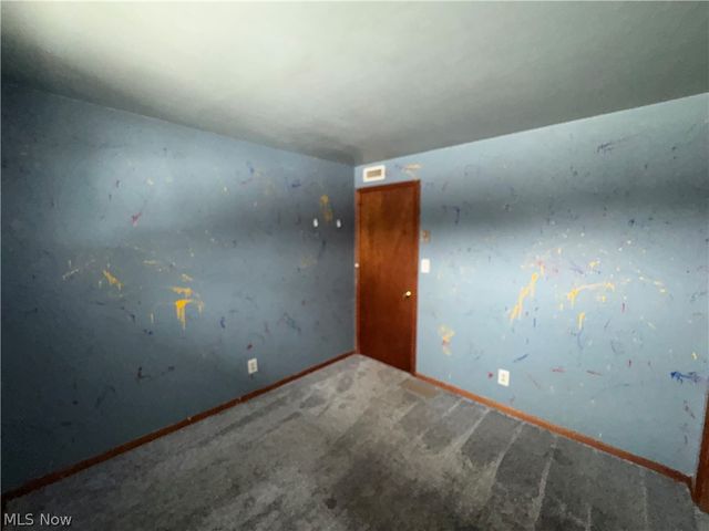 470 Nel Da Mar Drive, New Concord, OH 43762